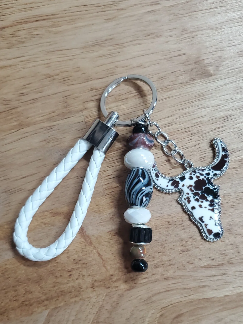 Western Style Black And Brown Keychain